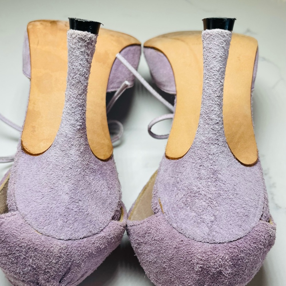 Manolo Blahnik | Ruched Suede Heel - Picture 8 of 10
